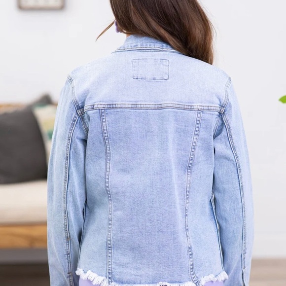 ~ KanCan Los Angeles women’s jean jacket ~ - Picture 2 of 11